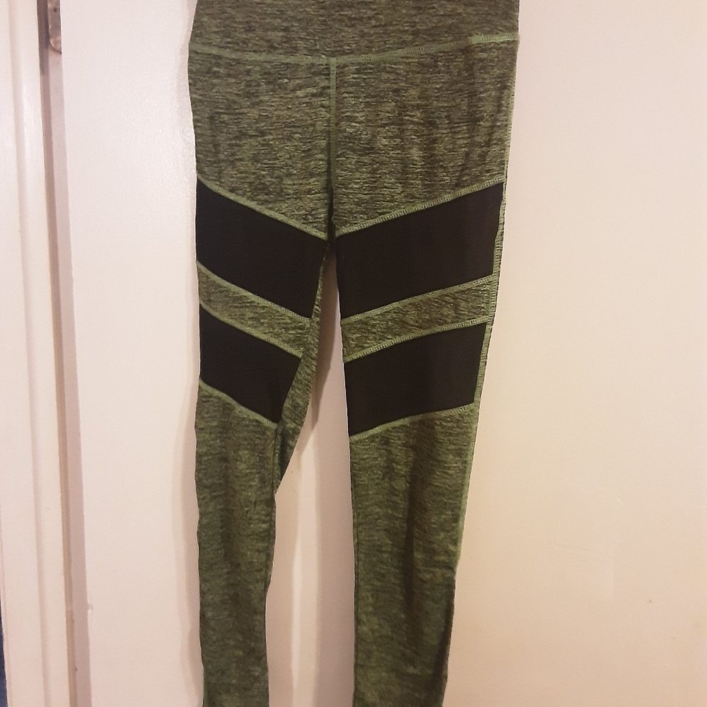 Green leggings size small
